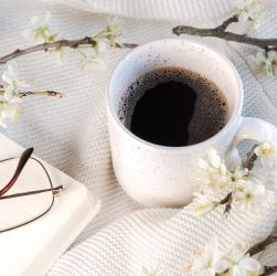 Coffee Glasses Flowers Background  - Ylanite / Pixabay