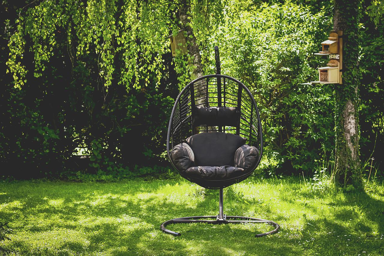 Hanging Chair Garden Idyllic  - Alexas_Fotos / Pixabay