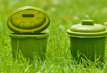 garbage cans green plastic bucket 812448